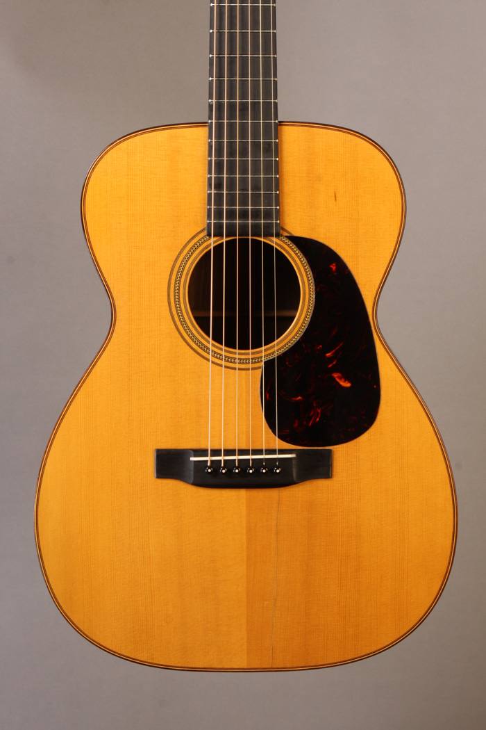 Martin 00-21S Custom played by Billy Strings 