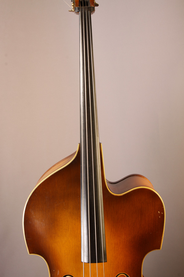 BM3133 Framus B135841 upright cutaway bass 1960s