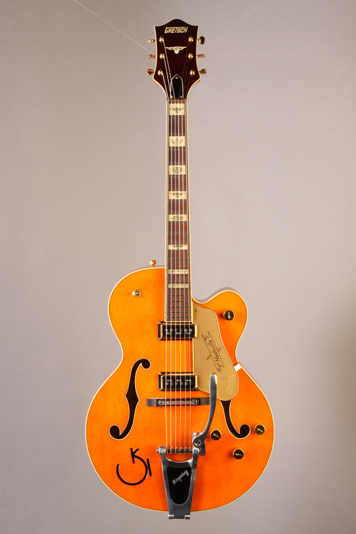 EG3364 Gretsch (made in Japan) G6120DSW 2004