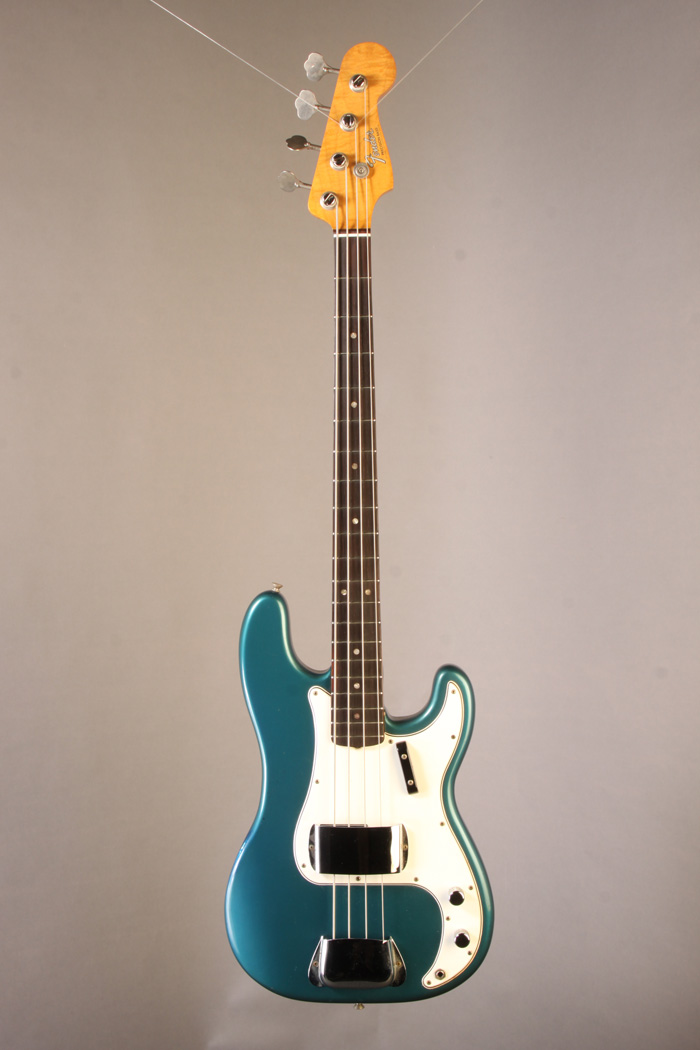 BF3099 Fender Precision Bass 1966